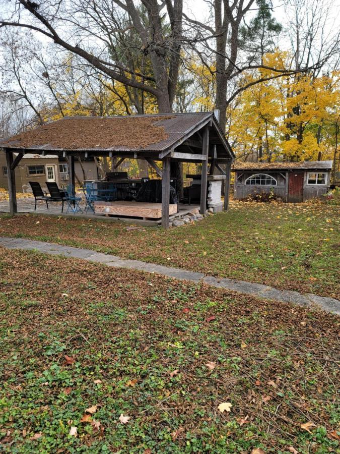 Healven Villa Barrie Exterior photo